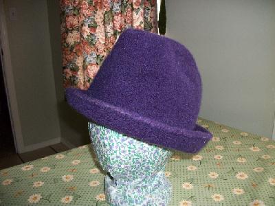 Made with two strands of yarn
<p>This one turned out with much more body.&nbsp; Now to attach the feathers.&nbsp;</p>
