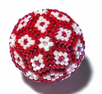 Red/White version of a tiny bubble
<p>done in size 11 delicas</p>
