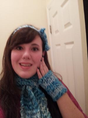 Varying Knitted Apparel
Keywords: scarf