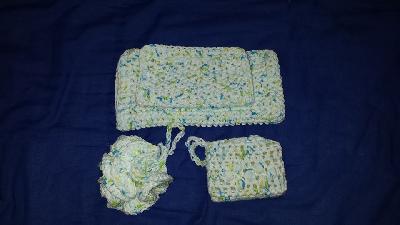Bath set
<p>Took a break from graphghaning. 2 size washcloths, pouff and soap saver</p>

