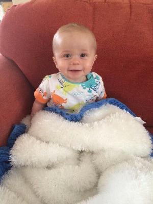 Little Baba
<p>This is the baby that i knitted the blanket for, look at that happy face, he's so adorable and im so proud to be the one to knit the blanket for him.&nbsp;</p>
