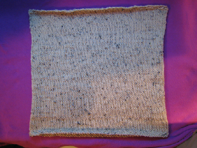 DIY Knit Cowl - Tutorial at StitchMeKnot.com
Keywords: knit