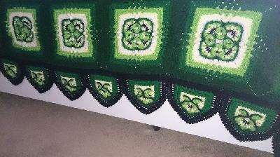 Anyu's blanket
Keywords: crocheting for home